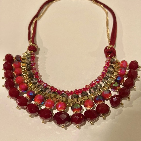 Necklace by Ali Khan New York. Beautiful. Pre Owned. Excellent Condition. - Picture 3 of 17